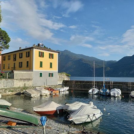 Casetta Del Molo マンデッロ・デル・ラーリオ エクステリア 写真